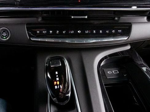 Used 2022 Cadillac Escalade Sport w/ Touring Package AWD/4WD image 19