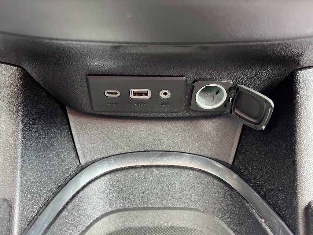 Used 2025 Chevrolet Malibu LT FWD image 18