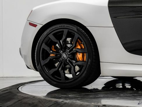 Used 2010 Audi R8 V10 image 94