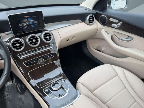 Used 2017 Mercedes-Benz C 300 Sedan image 26
