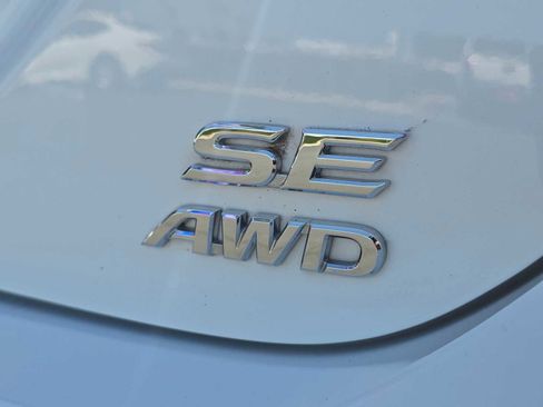 Used 2024 Toyota Camry SE AWD/4WD image 13