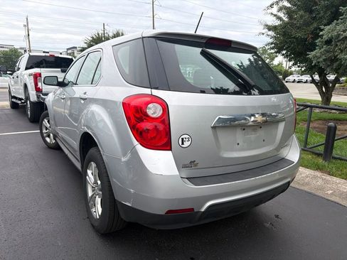 Used 2015 Chevrolet Equinox LS FWD image 2