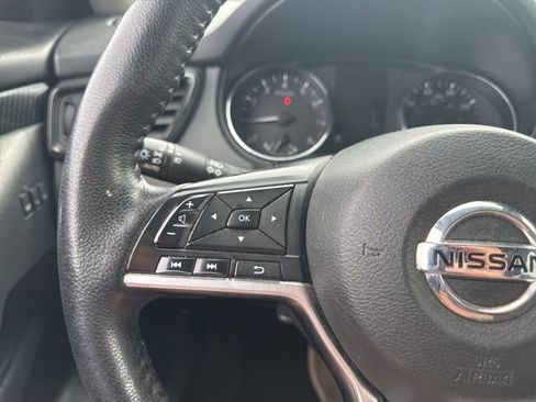 Used 2019 Nissan Rogue SL image 24