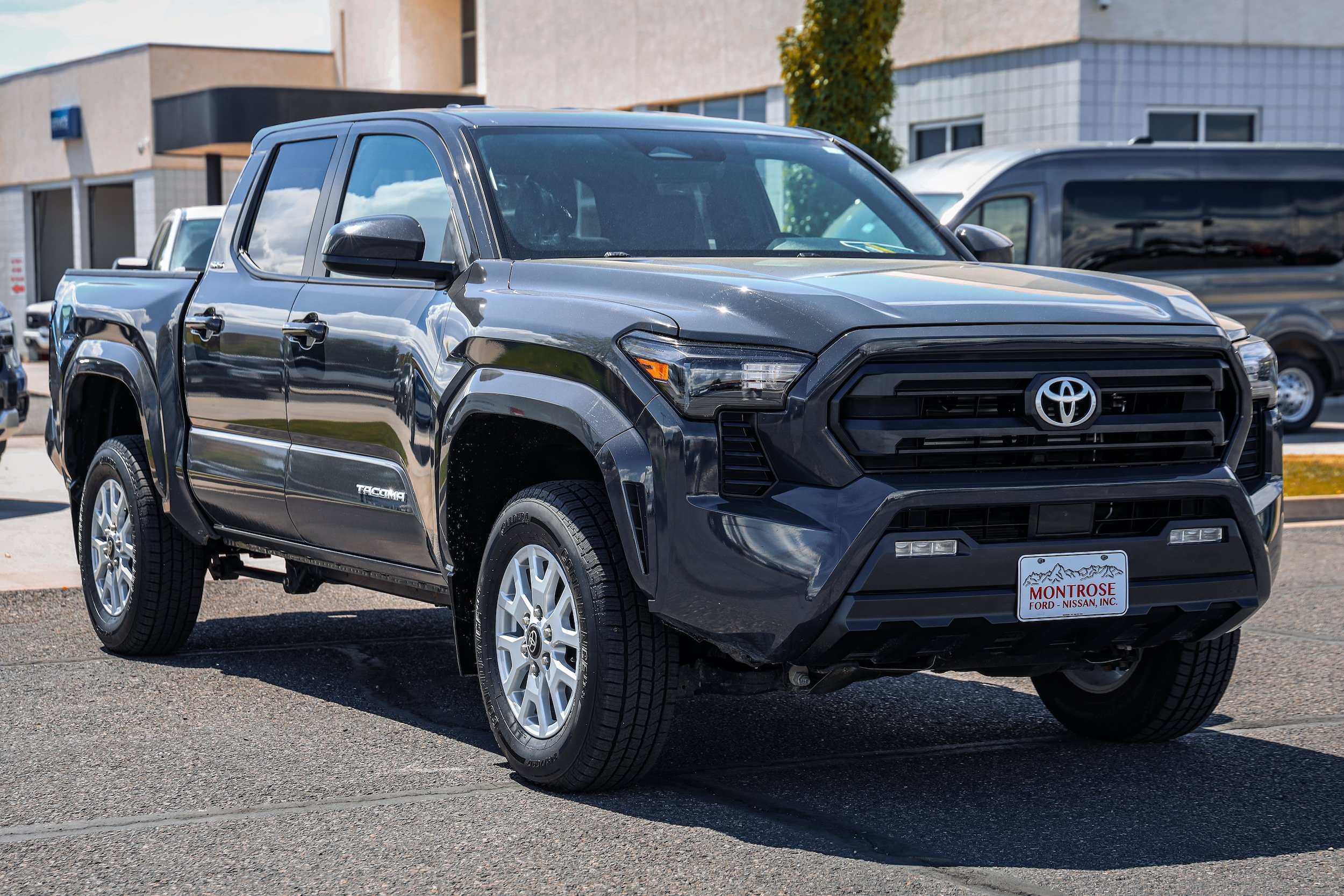 Used 2024 Toyota Tacoma SR5 AWD/4WD image 3