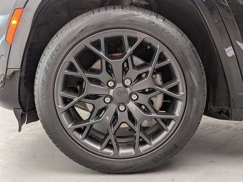 Used 2024 Jeep Grand Cherokee L Summit AWD/4WD image 30