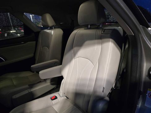 Used 2019 Lexus RX 450hL Luxury image 18