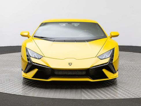 Used 2023 Lamborghini Huracan Tecnica RWD image 6