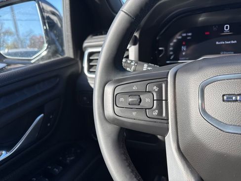 Used 2024 GMC Yukon Denali image 18