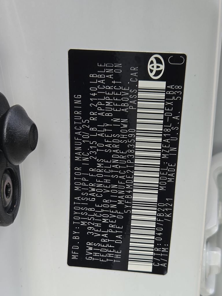 Used 2026 Toyota Corolla LE FWD image 30