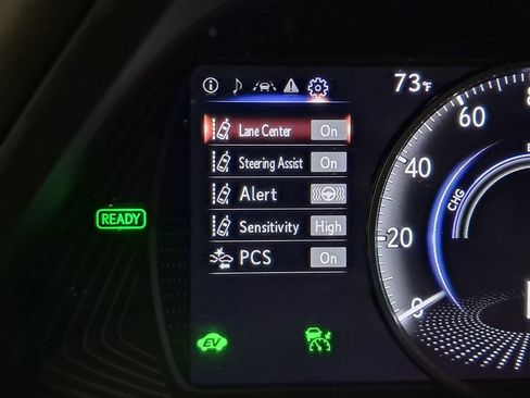 Used 2020 Lexus UX 250h w/ Premium Package image 12