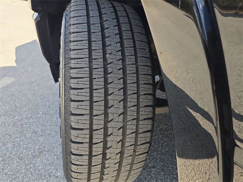 Used 2020 RAM 1500 Limited w/ Black Appearance Package image 30