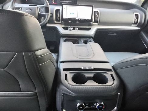 Used 2025 Ford Expedition Active RWD image 25