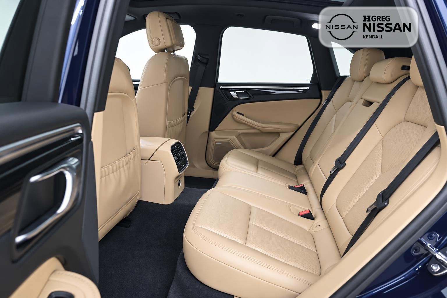 Used 2020 Porsche Macan AWD/4WD image 9
