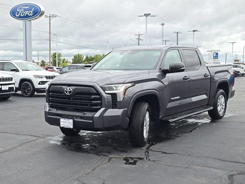 Used 2023 Toyota Tundra SR5 w/ SR5 Convenience Package AWD/4WD image 46