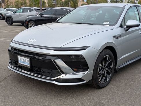 New 2025 Hyundai Sonata SEL image 10