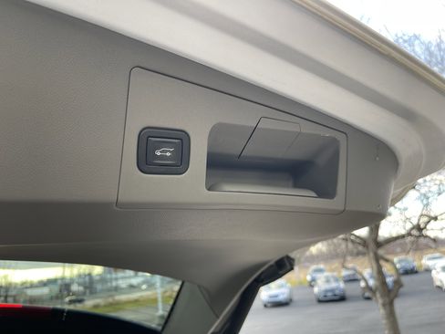 Used 2021 Cadillac XT5 Premium Luxury image 9