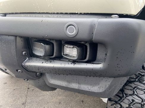 New 2025 Ford Bronco Raptor image 6