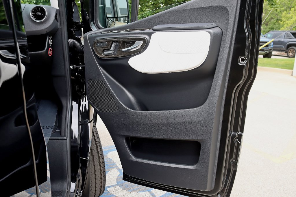 Used 2026 Mercedes-Benz Sprinter 3500 image 44