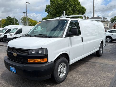 Used 2022 Chevrolet Express 2500 Extended w/ Driver Convenience Package RWD image 3