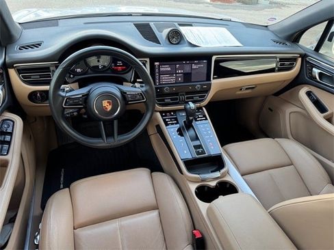 Used 2024 Porsche Macan S image 11