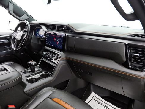 Used 2022 GMC Sierra 1500 AT4 w/ AT4 Premium Package image 17