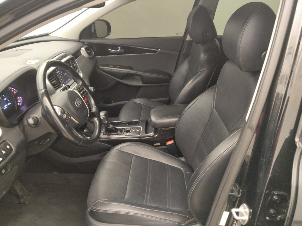 Used 2019 Kia Sorento EX w/ EX Touring Package FWD image 17