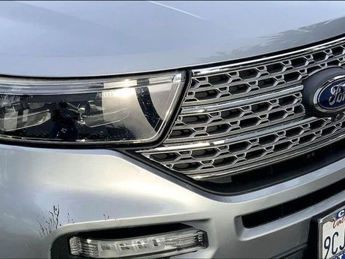 Used 2020 Ford Explorer Limited w/ Class III Trailer Tow Package image 31