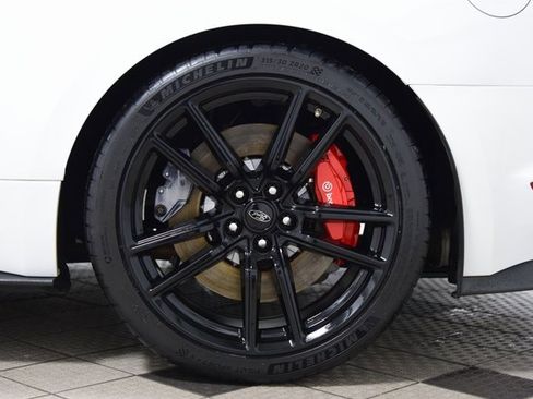 Used 2021 Ford Mustang Shelby GT500 w/ Technology Package image 28