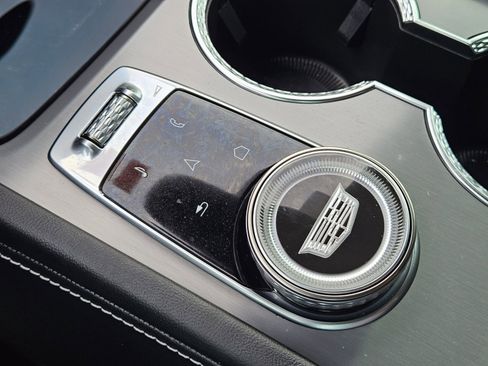 New 2026 Cadillac Vistiq Luxury image 21