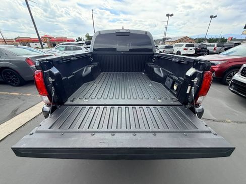Used 2019 Toyota Tacoma TRD Sport w/ Technology Package AWD/4WD image 23