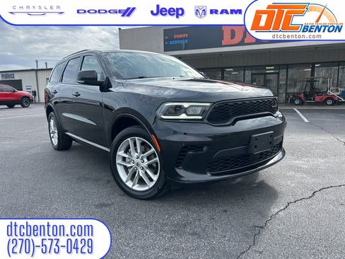 Used 2024 Dodge Durango GT image 1
