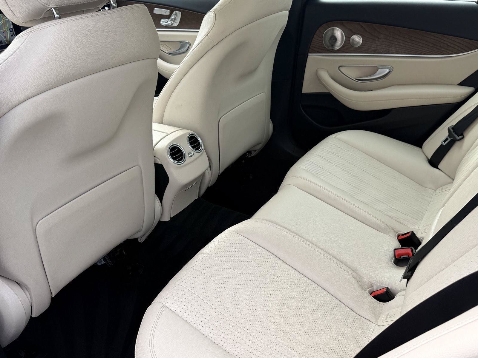 Used 2022 Mercedes-Benz E 350 4MATIC Sedan image 34