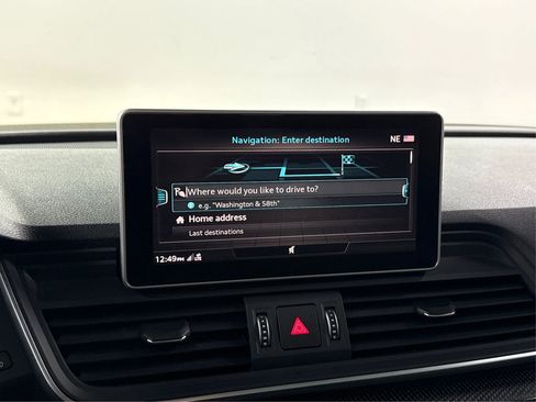 Used 2018 Audi SQ5 Prestige w/ Prestige Package image 24