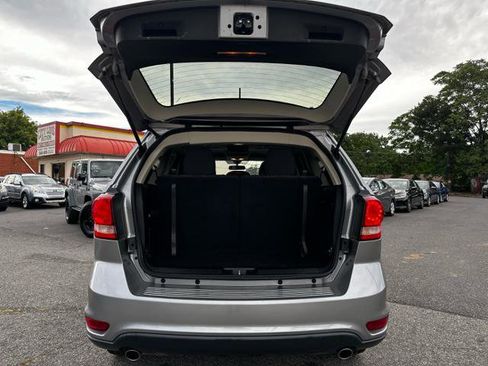 Used 2016 Dodge Journey SXT w/ Comfort/Convenience Group image 23