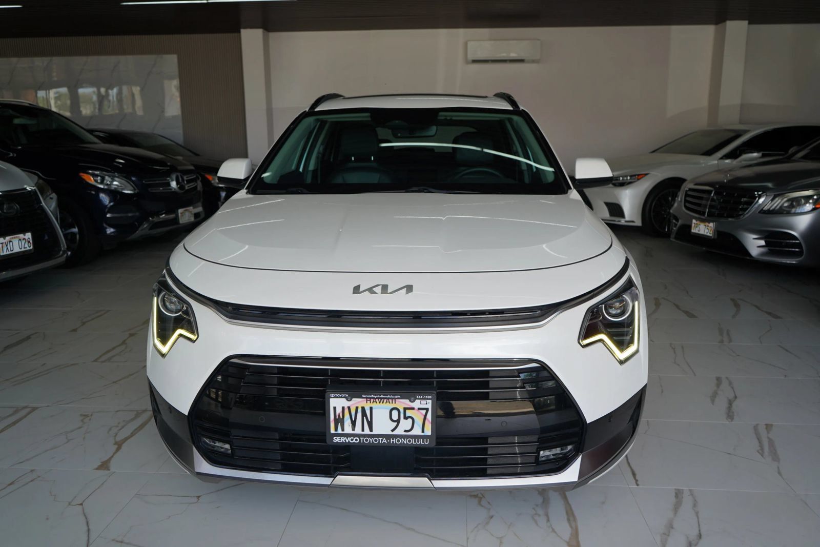 Used 2023 Kia Niro FWD image 2