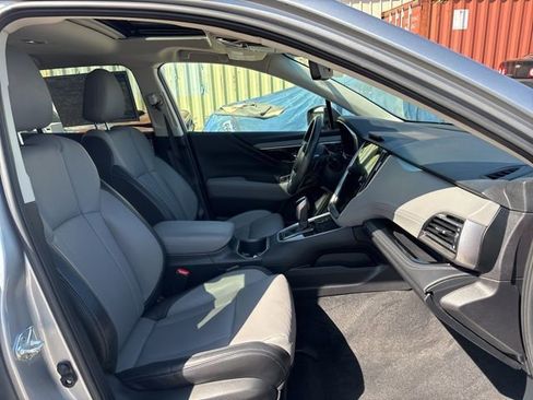 Used 2021 Subaru Outback Limited image 14