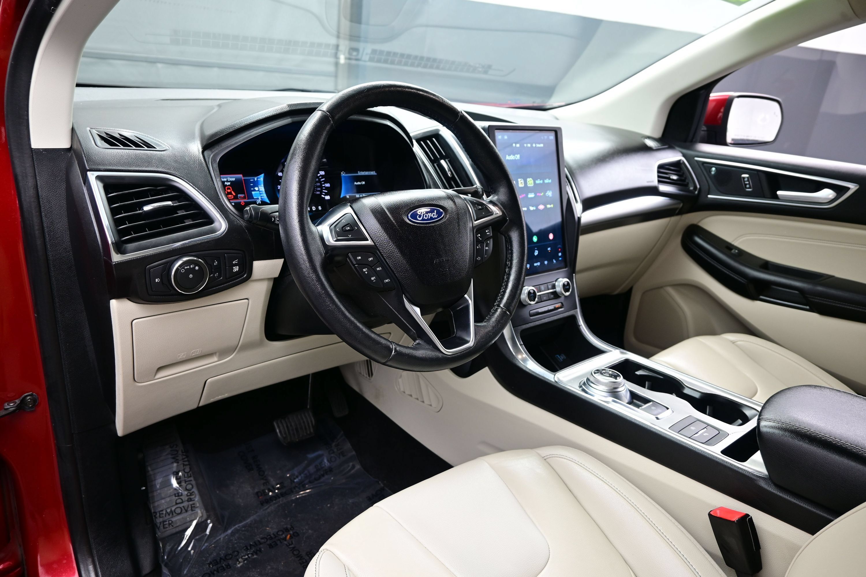 Used 2022 Ford Edge Titanium AWD/4WD image 14