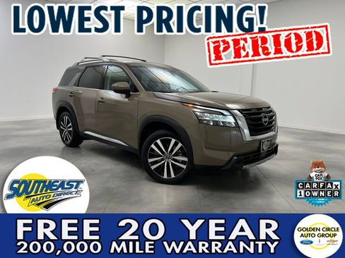 Used 2024 Nissan Pathfinder Platinum w/ Cargo Package image 1