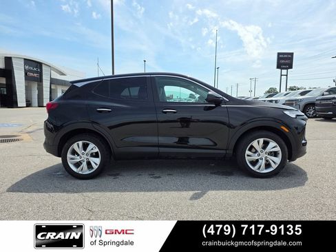 Used 2025 Buick Encore GX Preferred FWD image 9