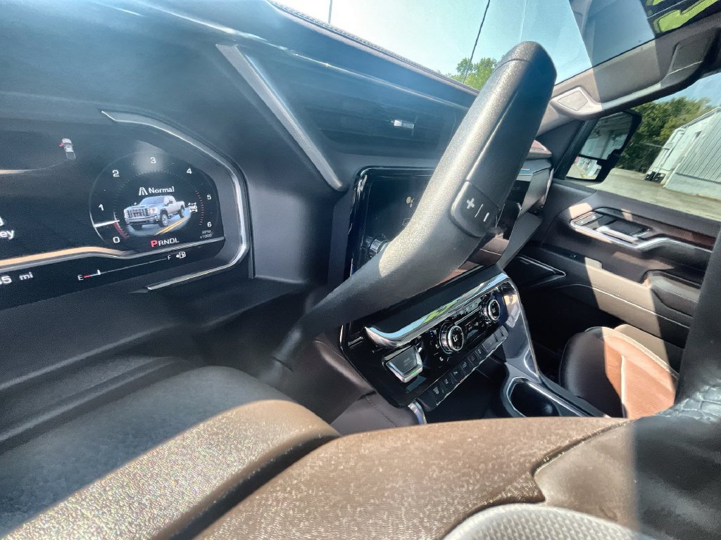 Used 2024 GMC Sierra 2500 Denali w/ Denali Reserve Package AWD/4WD image 19