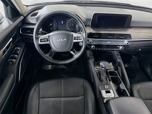 Used 2022 Kia Telluride EX w/ Towing Package image 3