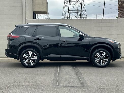 Used 2025 Nissan Rogue SL image 6