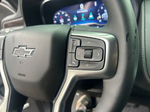 Used 2024 Chevrolet Suburban Z71 w/ Off-Road Capability Package image 18
