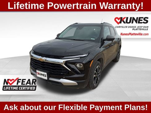 Used 2025 Chevrolet TrailBlazer LT FWD image 9
