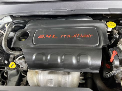 Used 2022 Jeep Compass Latitude w/ Sun and Sound Group AWD/4WD image 30