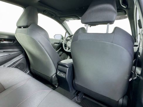 Used 2025 Toyota Corolla SE w/ SE Premium Package image 27