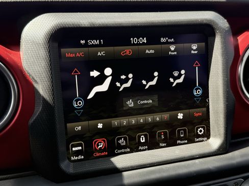 Used 2021 Jeep Wrangler Unlimited Rubicon AWD/4WD image 30