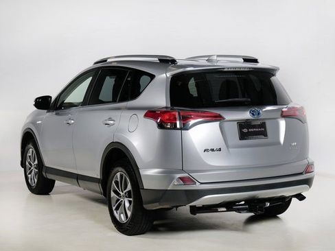 Used 2017 Toyota RAV4 XLE w/ All Weather Liner Package AWD/4WD image 5
