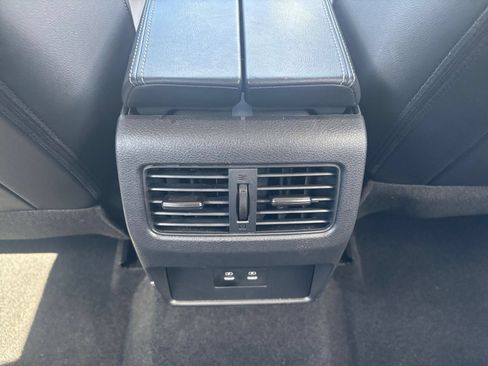 Used 2026 Nissan Rogue SL FWD image 25