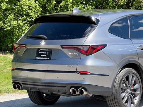 Used 2022 Acura MDX Type S AWD/4WD image 35
